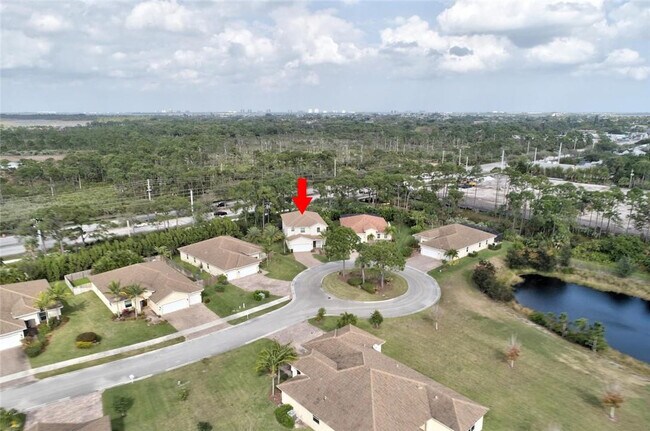 Building Photo - 495 NE Abaca Way