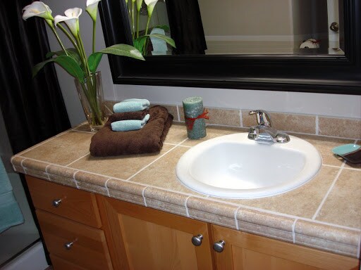 Building Photo - 3BDRM 2.5BTH Condo Duplex, Attached Garage...