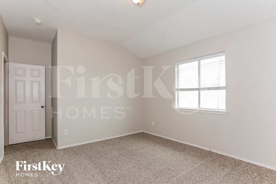Building Photo - 7439 Gallo