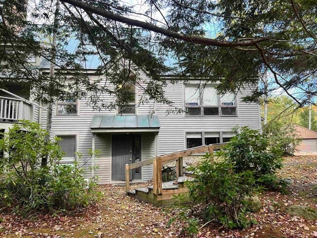 Primary Photo - 18 Pioneer Point