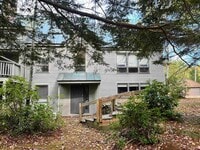 Building Photo - 18 Pioneer Point