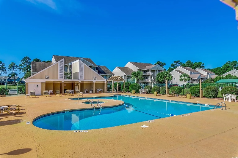 Building Photo - 1095 Plantation Dr W