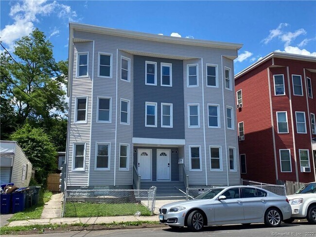Primary Photo - 222 Maplewood Ave