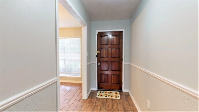 Building Photo - 24314 Spring Mill Ln