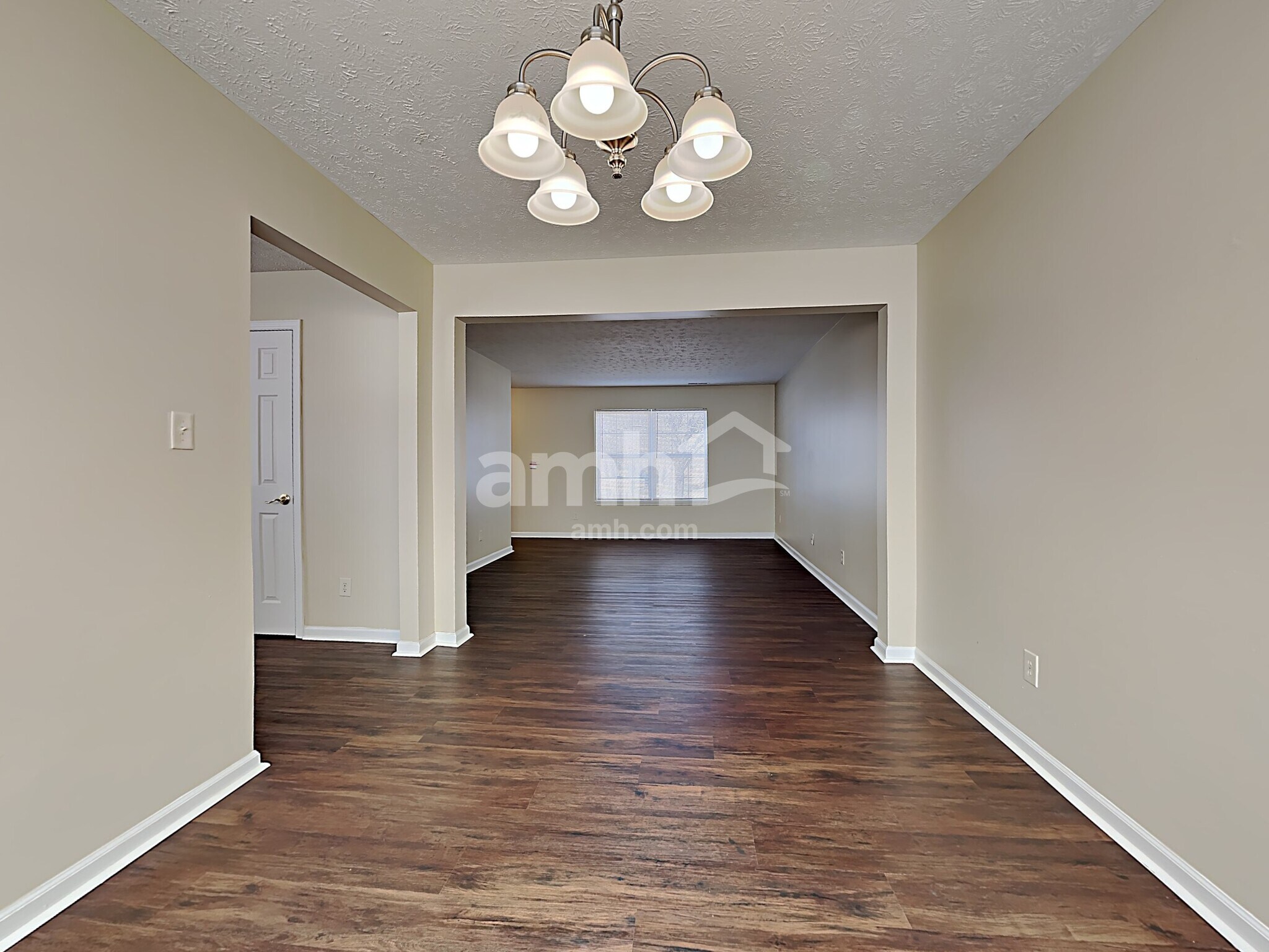 Building Photo - 4803 Oakton Way