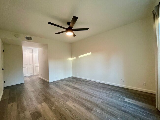 Building Photo - 11517 Fury Ln