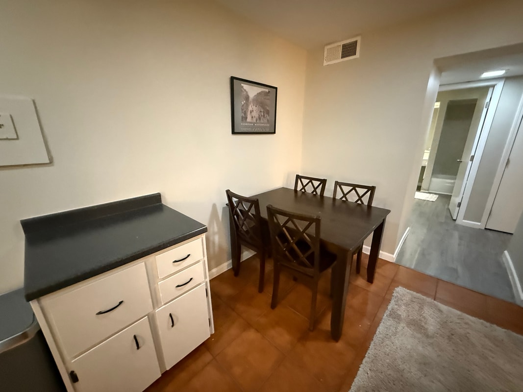 Building Photo - 3101 Colonial Way