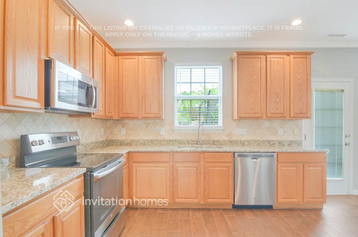 Building Photo - 12428 Kendall Ridge Ct