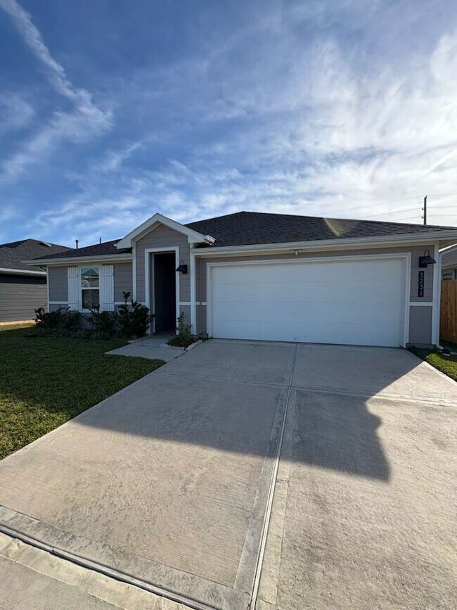 Primary Photo - 3231 Langley Bnd Ln