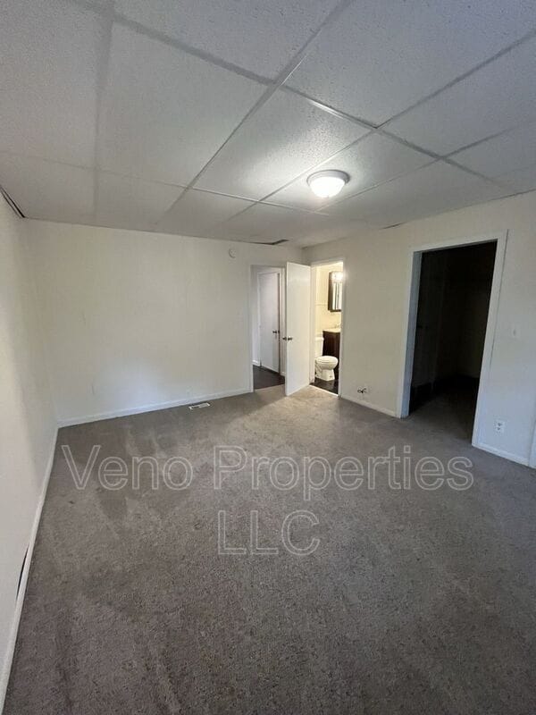 Building Photo - 107 Mountain View Ave