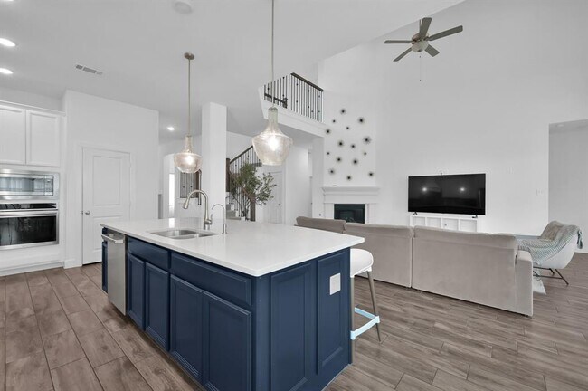 Building Photo - 2807 Kingly Pne Trl