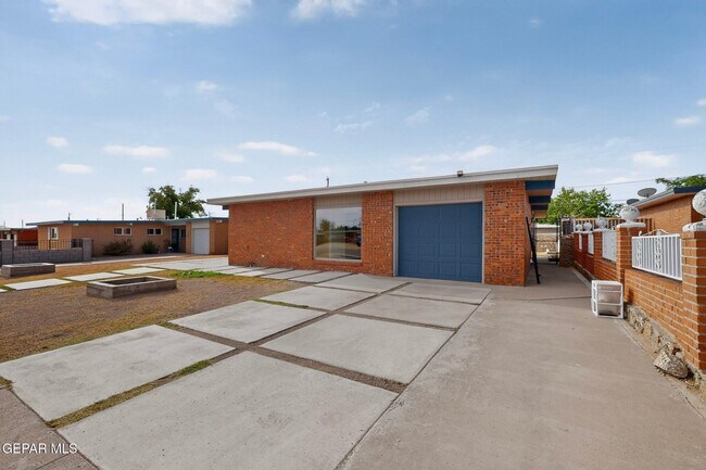 Building Photo - 5108 Yvette Ave
