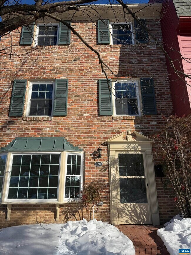 Building Photo - 120 Georgetown Green