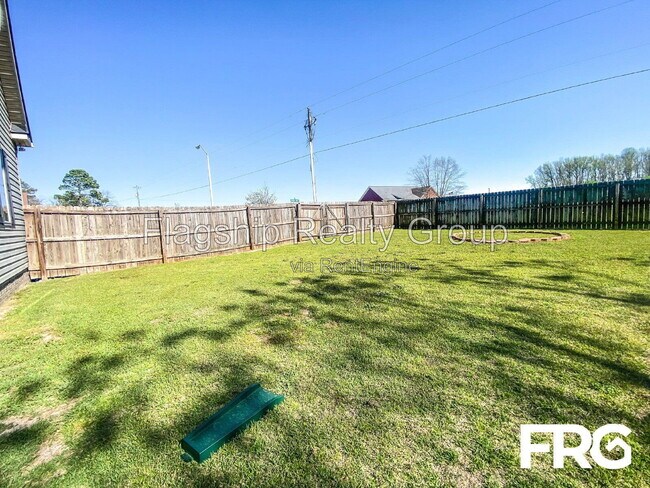 Building Photo - 101 Autumn Ridge Dr
