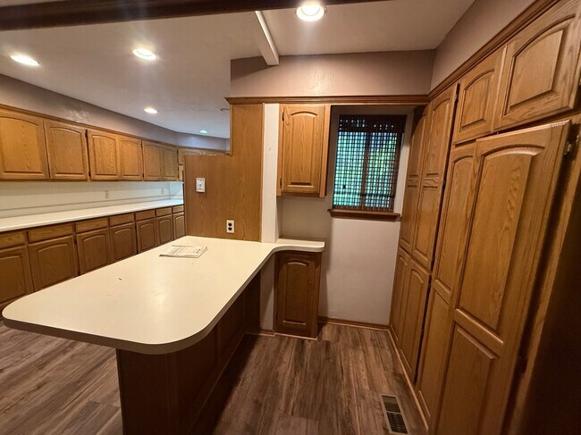 Building Photo - 8300 NW 15th St