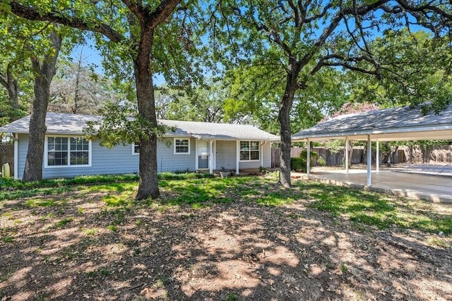 Building Photo - 5702 Teasley Ln