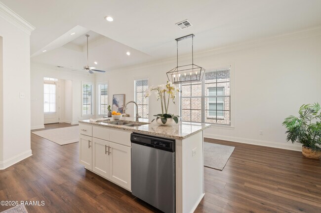 Building Photo - 237 Twin Meadow Ln