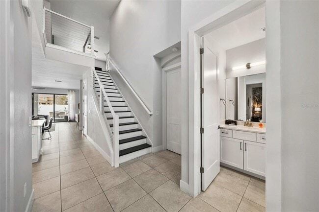 Building Photo - 7464 Gathering Dr