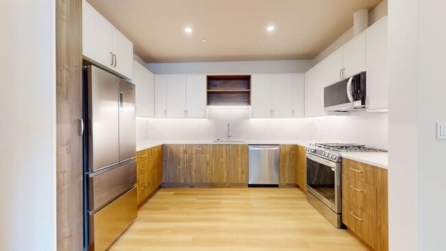 Building Photo - 2 Bedroom Brand New Upstairs Berkeley Unit!