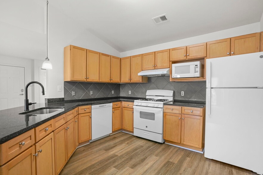 Bertram 2BD/2BA - Available Now! - Apartments of Wildewood