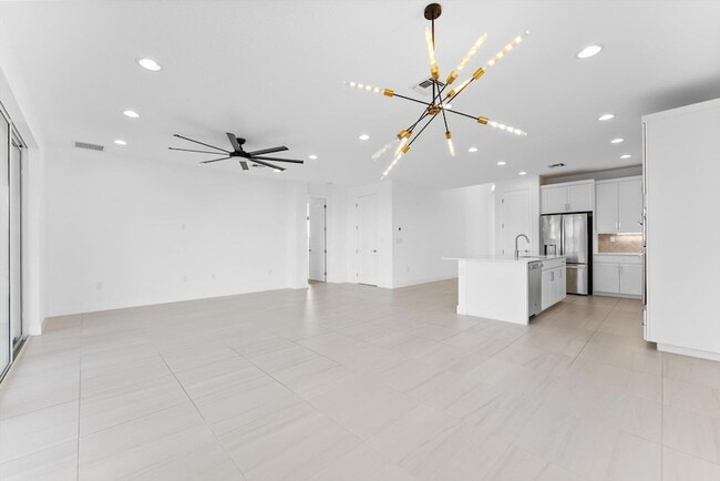 Building Photo - 1346 Harvester Xing