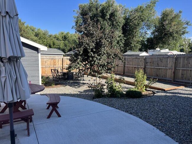 Building Photo - 390 S Garrison St