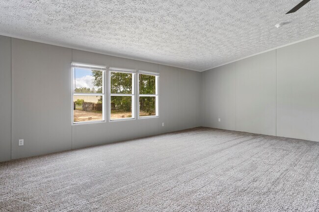 Building Photo - 11612 Independence Rd
