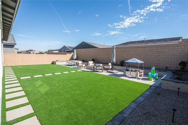 Building Photo - 832 Canonbury St