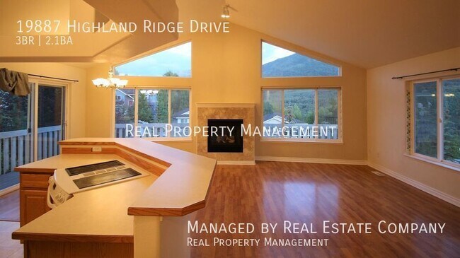 Building Photo - 19887 Highland Ridge Dr