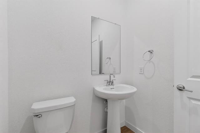 Building Photo - 212 Invermore Dr
