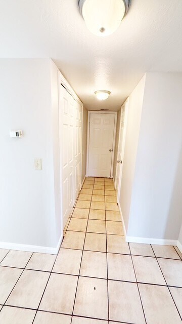 Building Photo - 4632 GOLDEN MEADOW COURT