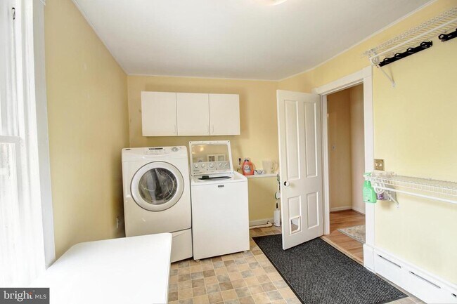 Building Photo - 44 Fulton Ave