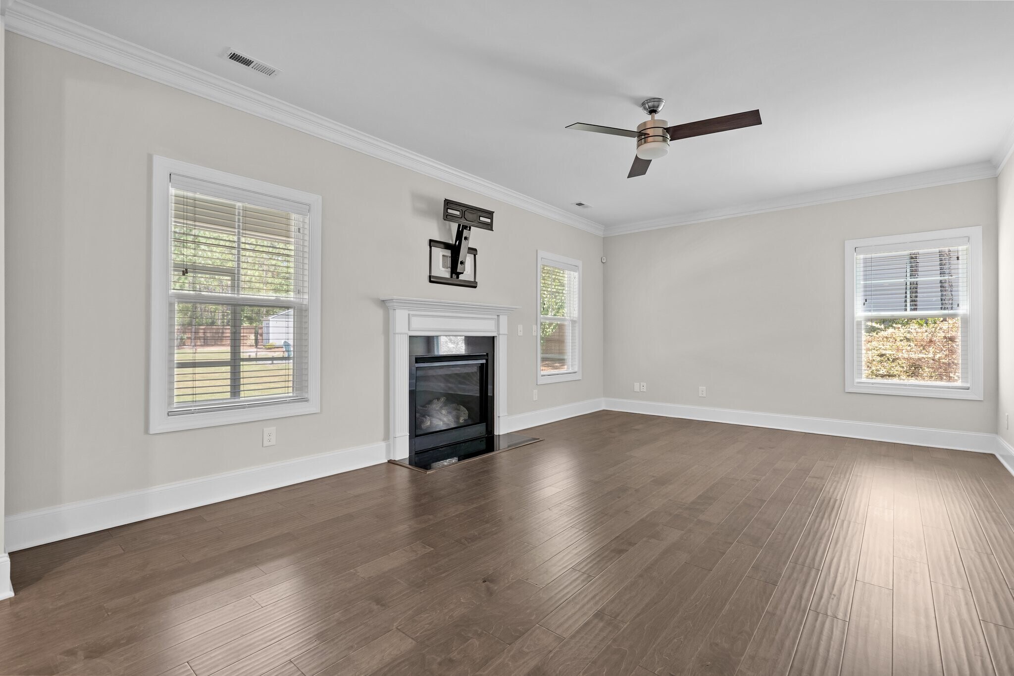 Building Photo - 830 Winston Pines Dr