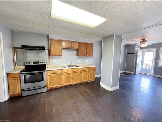 Building Photo - 1038 Clifton St