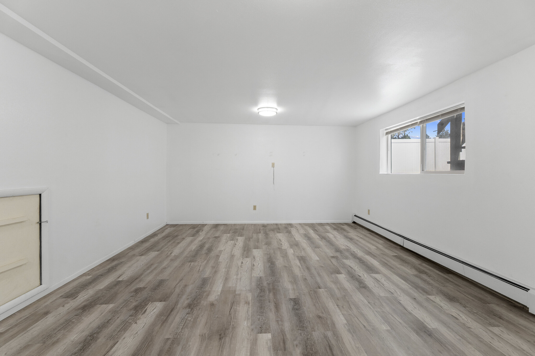 Building Photo - 3213 S Gillis Ct