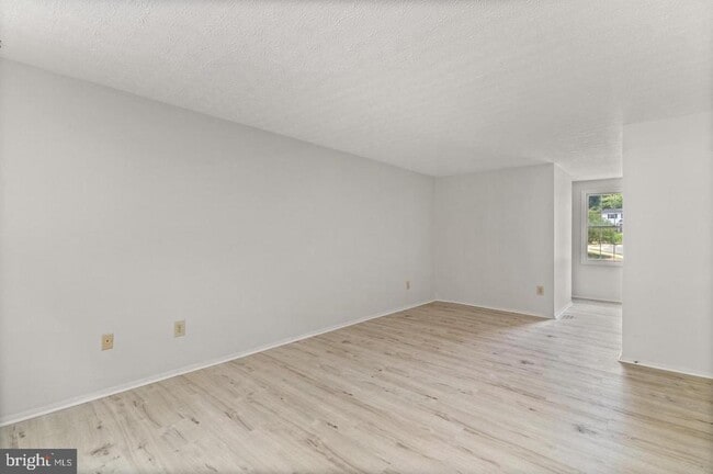 Building Photo - 8084 Winding Way Ct