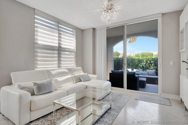 Building Photo - 3606 S Ocean Blvd