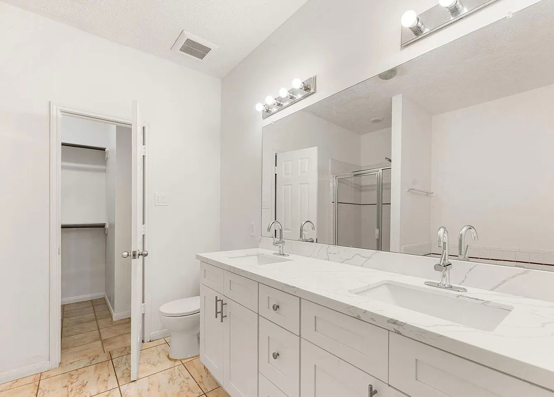 Building Photo - 13530 Carruth Ln