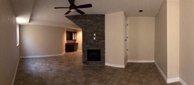 Building Photo - 12271 Costa Brava