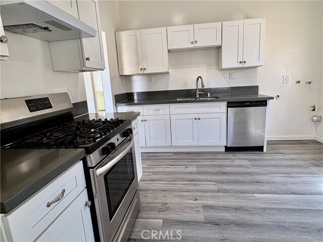 Building Photo - 134 E Cluster St