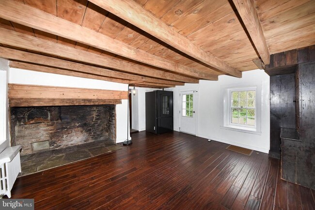 Building Photo - 966 Paige Ct