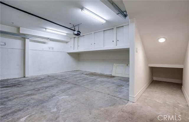 Building Photo - 623 Aviation Way