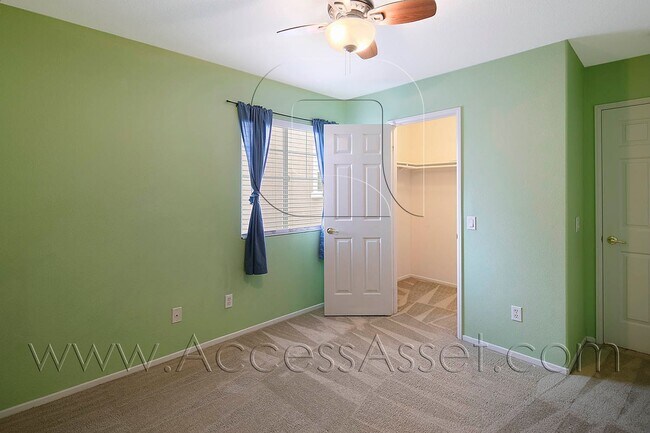 Building Photo - Charming 4 Bedroom, 3 Bathroom Home in Murrieta with Spacious Layout & Bright Interiors