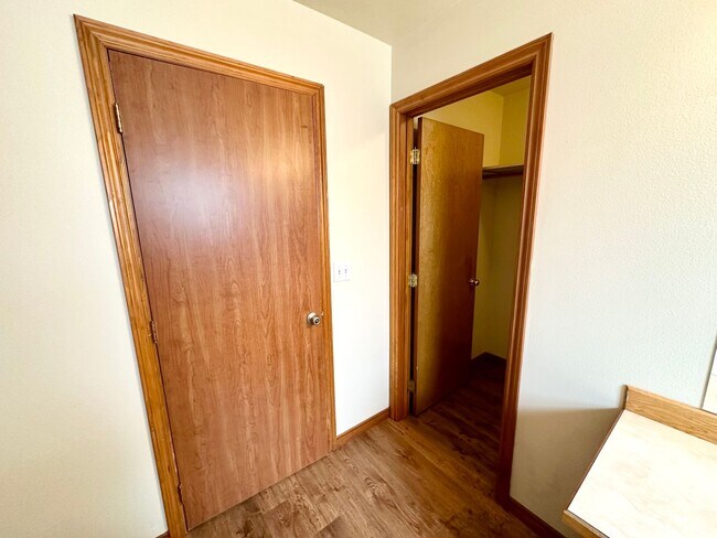 Building Photo - 3 Bedroom Home North of CWU