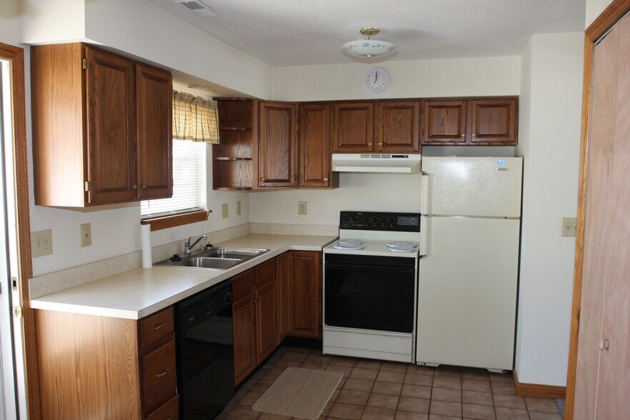 Building Photo - 1016 Timonere Dr