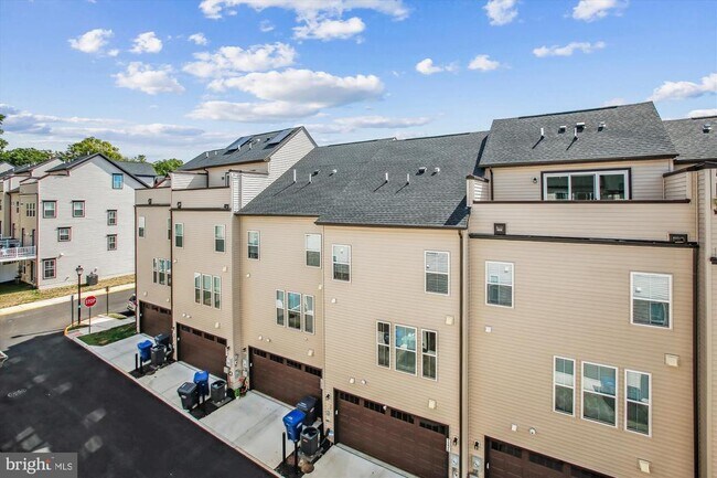 Building Photo - 7269 Nittany Ln
