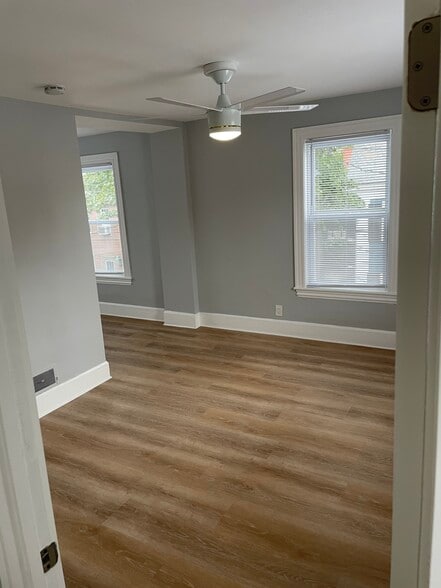 Building Photo - 7 Olive St