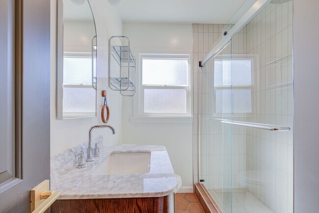 Building Photo - Riverside Residences