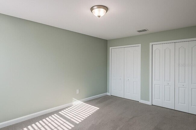 Building Photo - 2037 Lakeside Ave