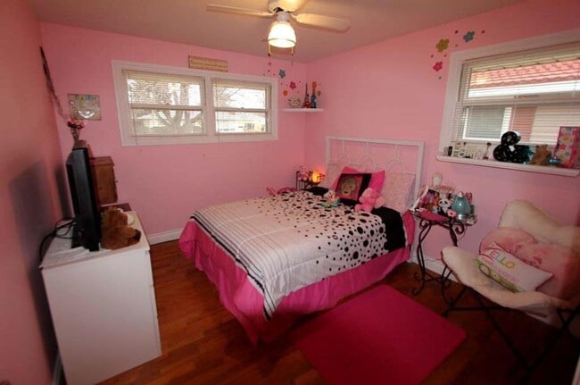 Building Photo - 2646 Yellowstone Ave